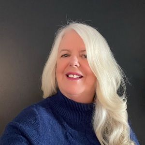 Meet your Posher, Bev